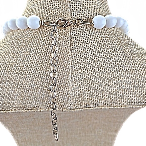 Talbots Mixed Beaded Ball White & Cream Gold-Tone Statement Necklace - Picture 4 of 13